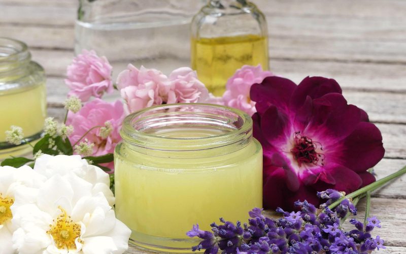 essential-oils-8861565_1280